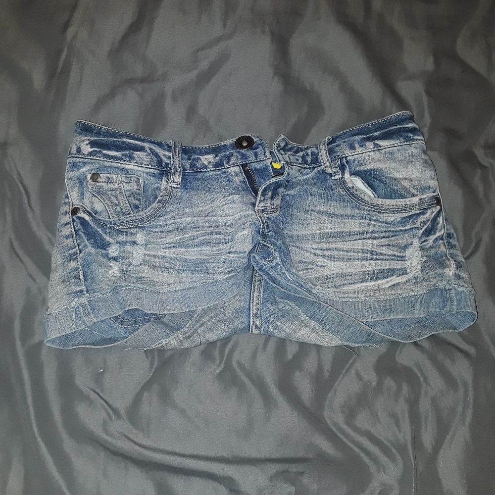 Distressed shorts